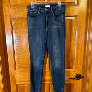 GOOD AMERICAN WOMEN’S Skinny Raw Hem W/Slit Jeans Size 8/29-EUC